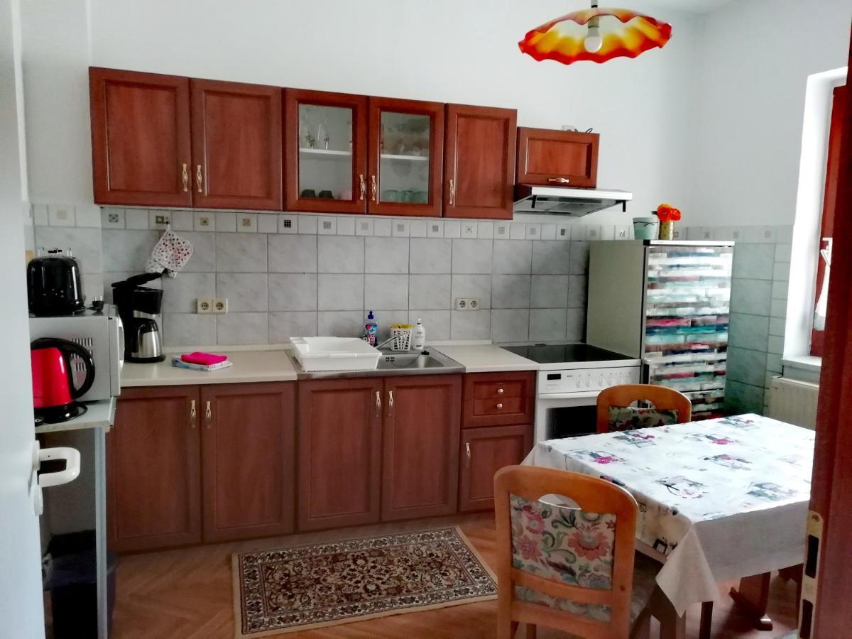 Grosse Wohnung Mit Terrasse Im Altstadtzentrum - Ferienwohnung Chiplakoff Blankenburg  Exterior foto